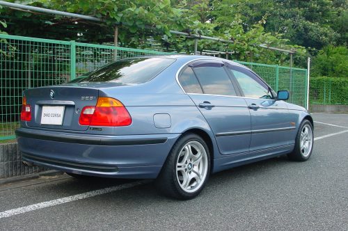 00_BMW323_02