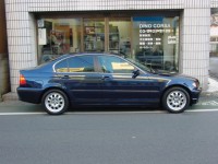 02 BMW320i