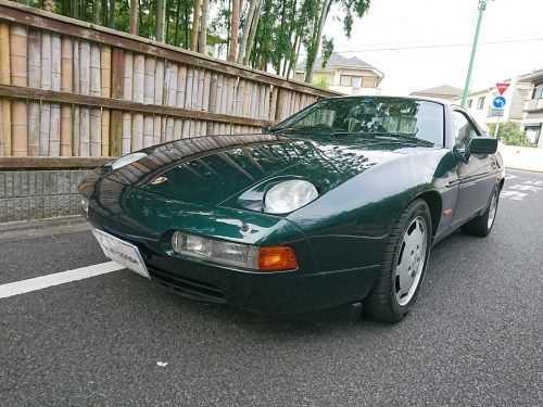 90_Porsche928_01