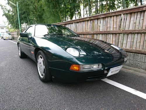 90_Porsche928_02