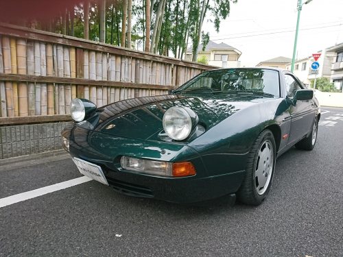 90_Porsche928_03