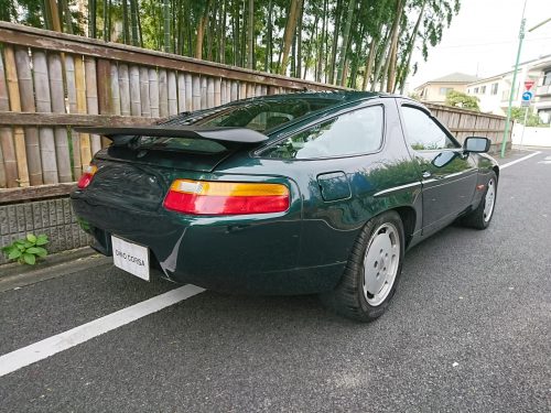 90_Porsche928_05