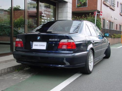 99 BMW528i